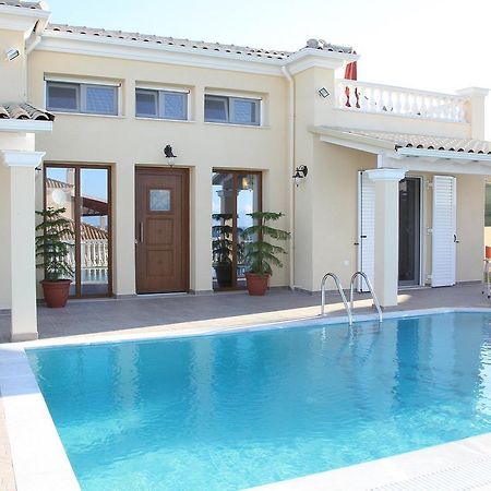 Villa De La Mer Agios Stefanos Avliotes  Eksteriør billede