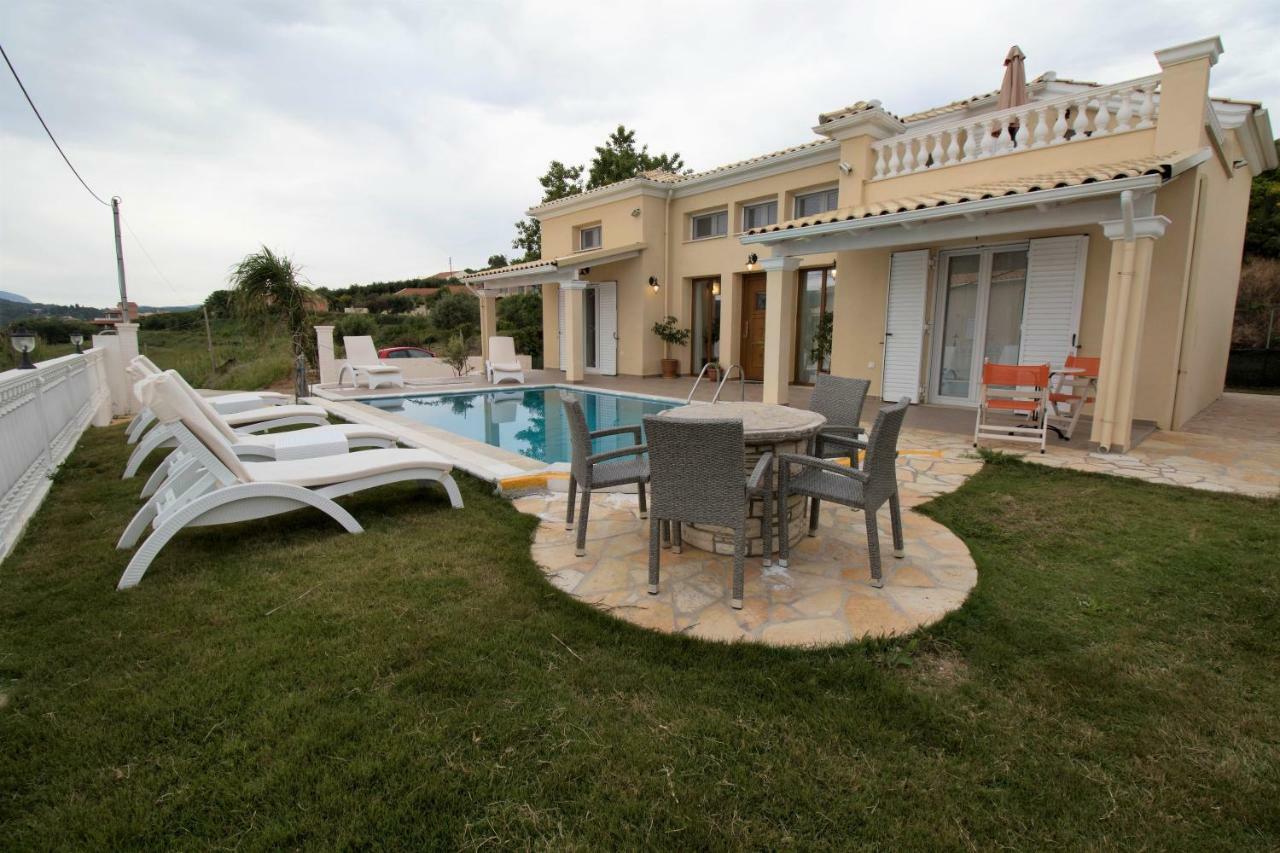 Villa De La Mer Agios Stefanos Avliotes  Eksteriør billede